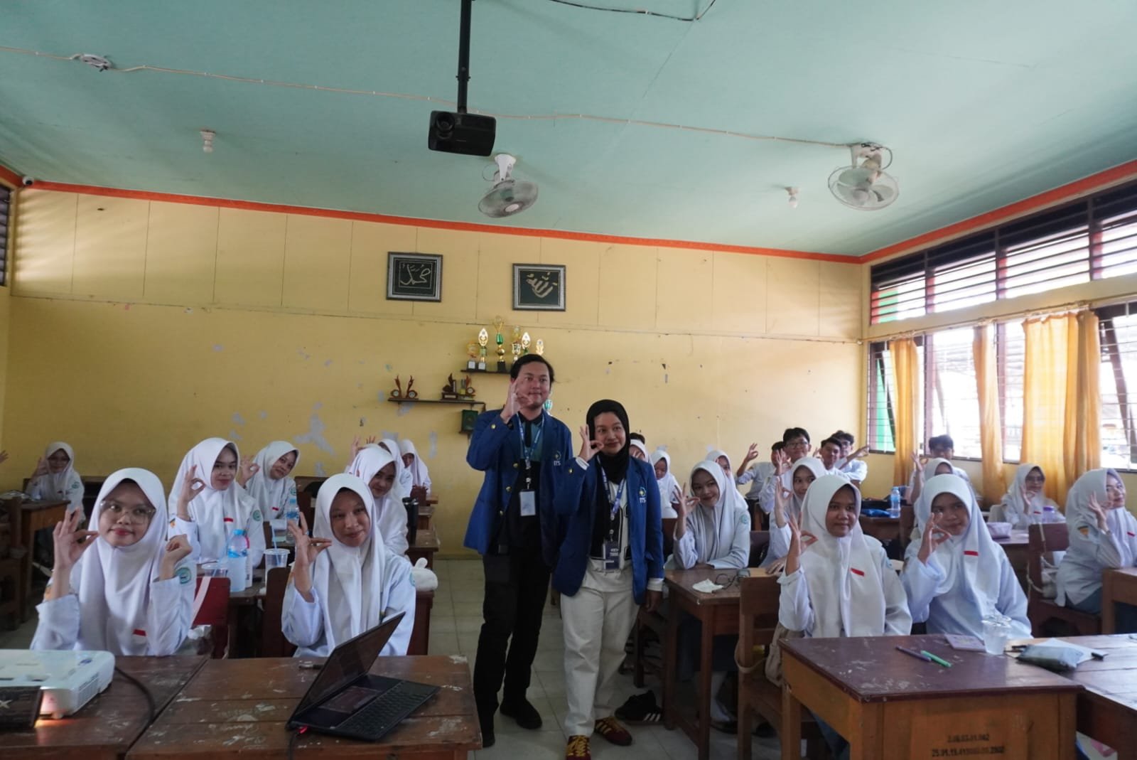 Kenalkan Ajang Bergengsi, Tim OMITS 19th Gelar Roadshow di MAN 2 HSU